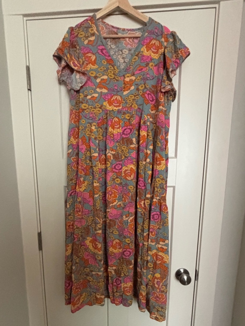Floral V‑Neck Maxi Dress in Gray with Pink & Orange Flowers